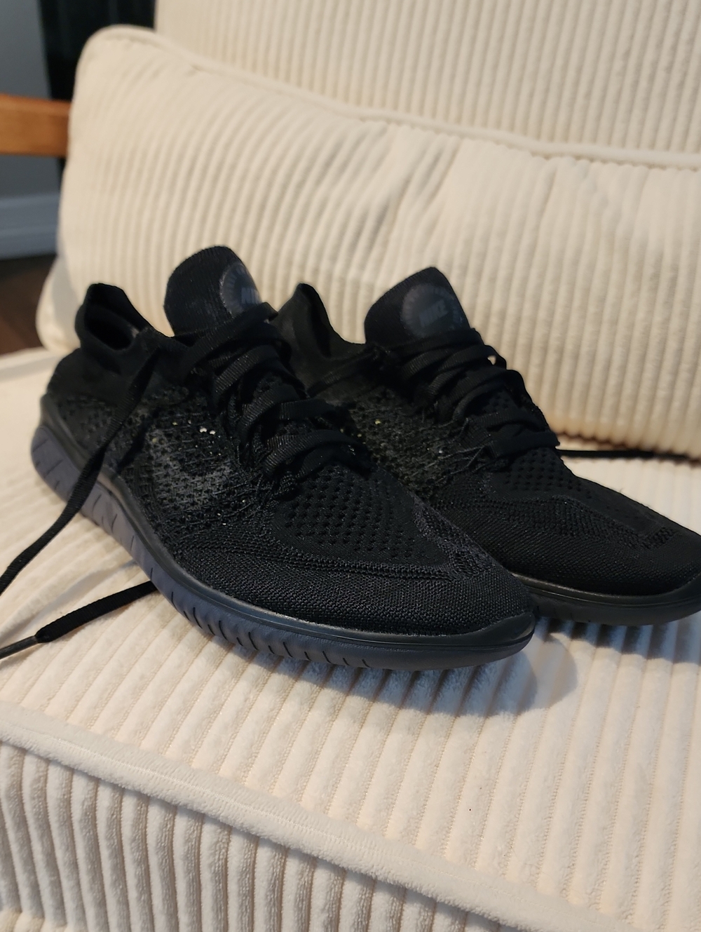 Nike Womens Free RN Flynit 9 Black Knit Lace-Up Running Shoes